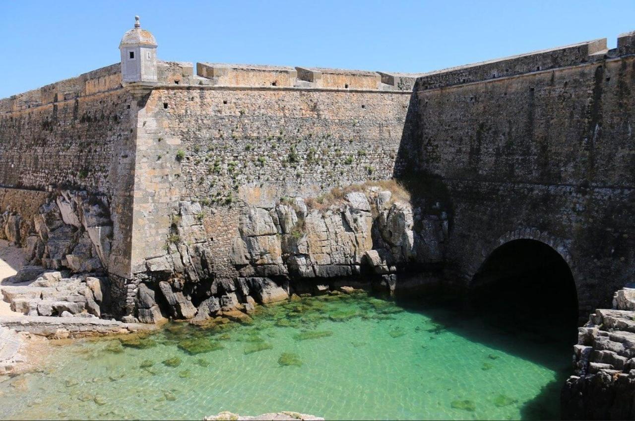 Appartement Jusqu'A 6 Personnes Sur La Presqu'Ile De Peniche Surf Portugal Exterior foto